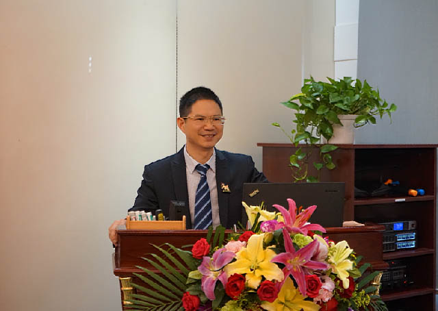 在此次季度會上，我們敬愛的賴董的一番主題為&ldquo;接地氣，干實事，求蛻變&rdquo;的演講鏗鏘有力振奮人心