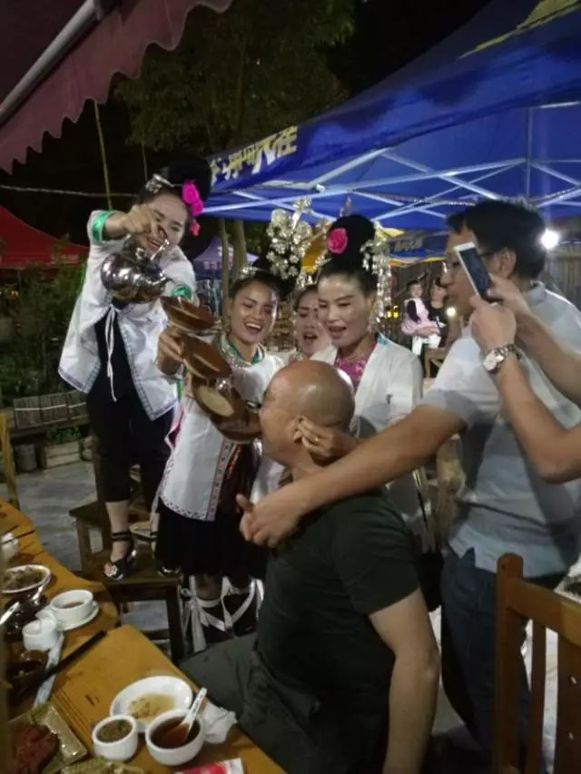 在侗鄉，有一種敬酒叫高山流水